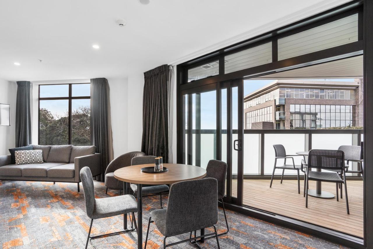 Ramada By Wyndham Newmarket אוקלנד מראה חיצוני תמונה