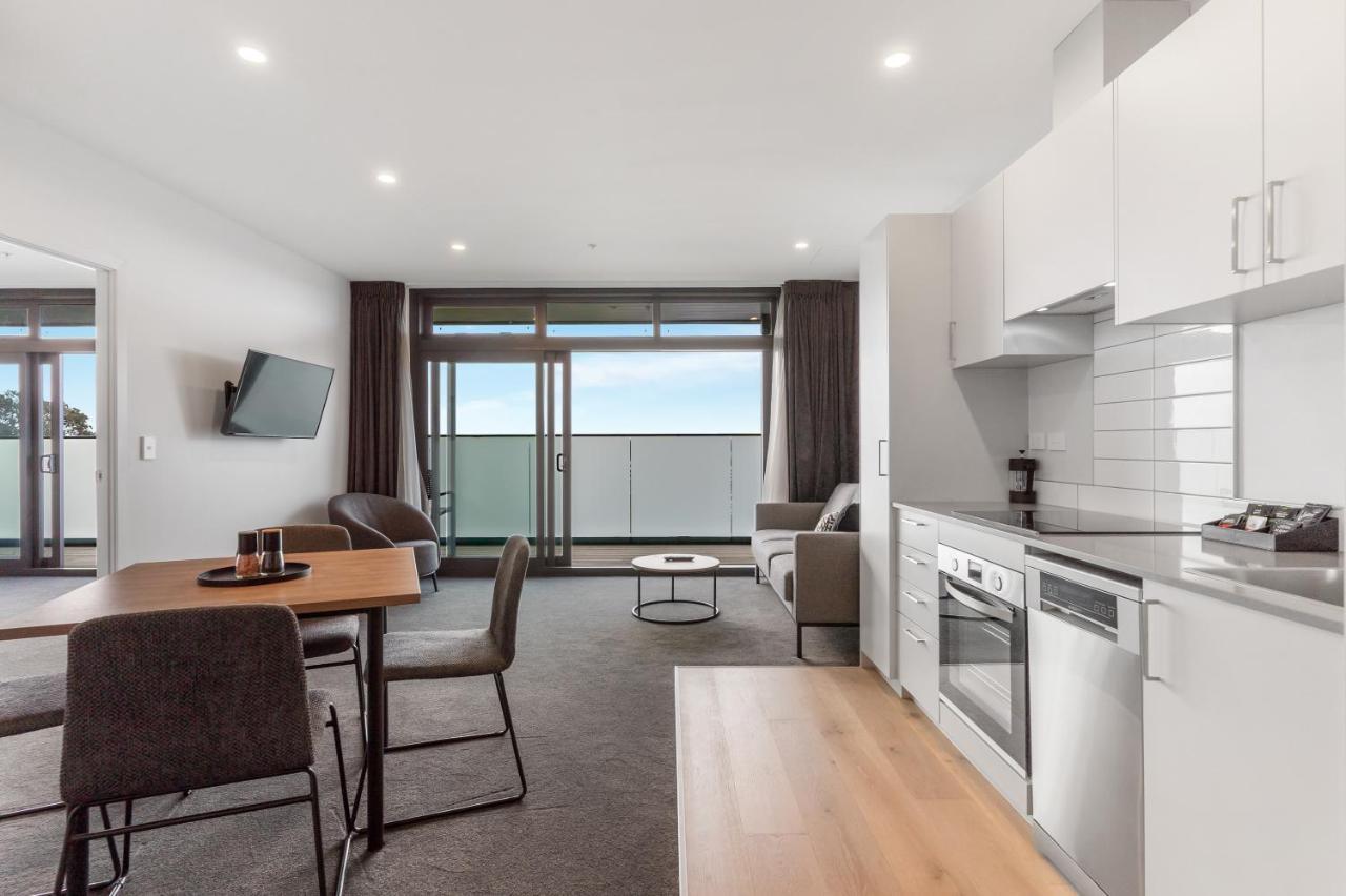 Ramada By Wyndham Newmarket אוקלנד מראה חיצוני תמונה