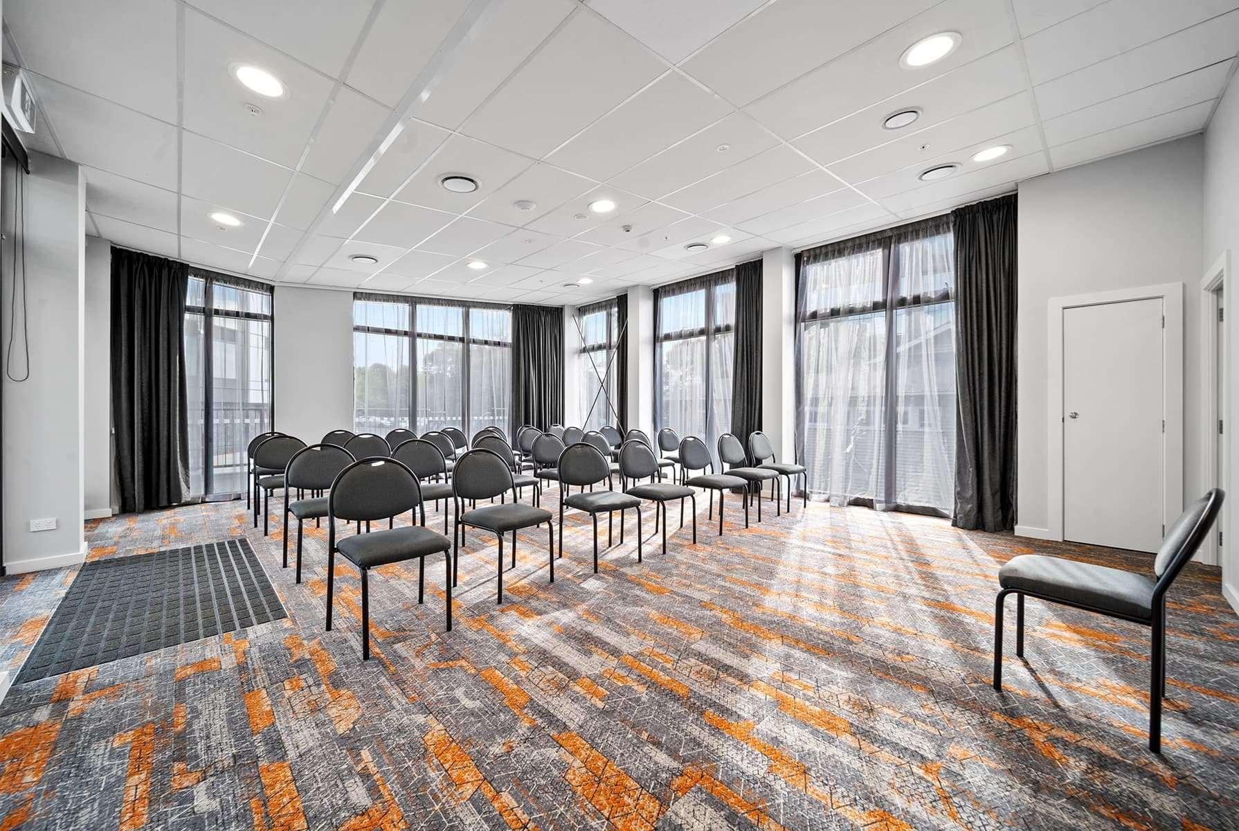 Ramada By Wyndham Newmarket אוקלנד מראה חיצוני תמונה